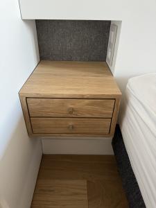 Pourquoi choisir un artisan pour vos objets et meubles en bois à Verneuil‑en‑Halatte  ?